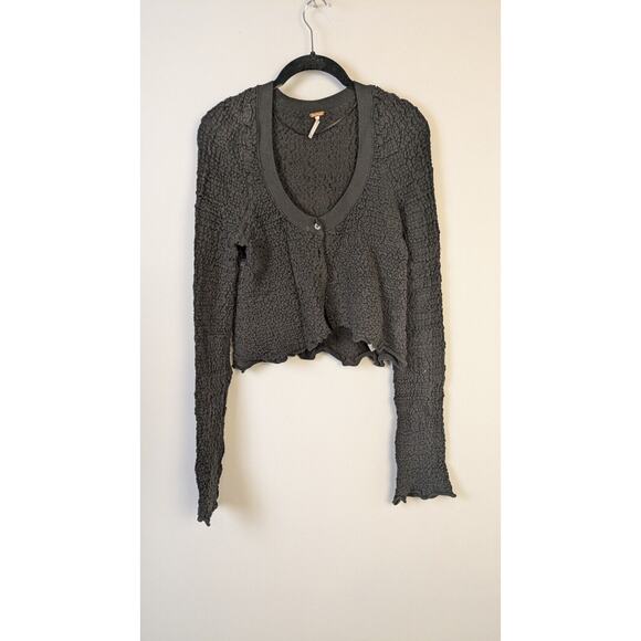 Free People Waffle‎ Cropped Cardigan Ruched Grey Sweater Medium Raven Feather - Picture 4 of 4